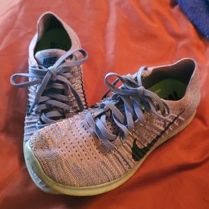 Nike Flyknit Tennis Shoes